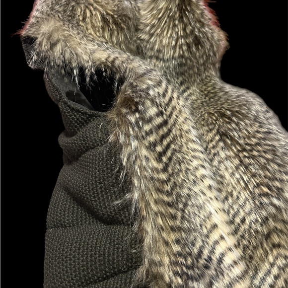 Faux Fur Vest in Black and Brown - Picture 7 of 15